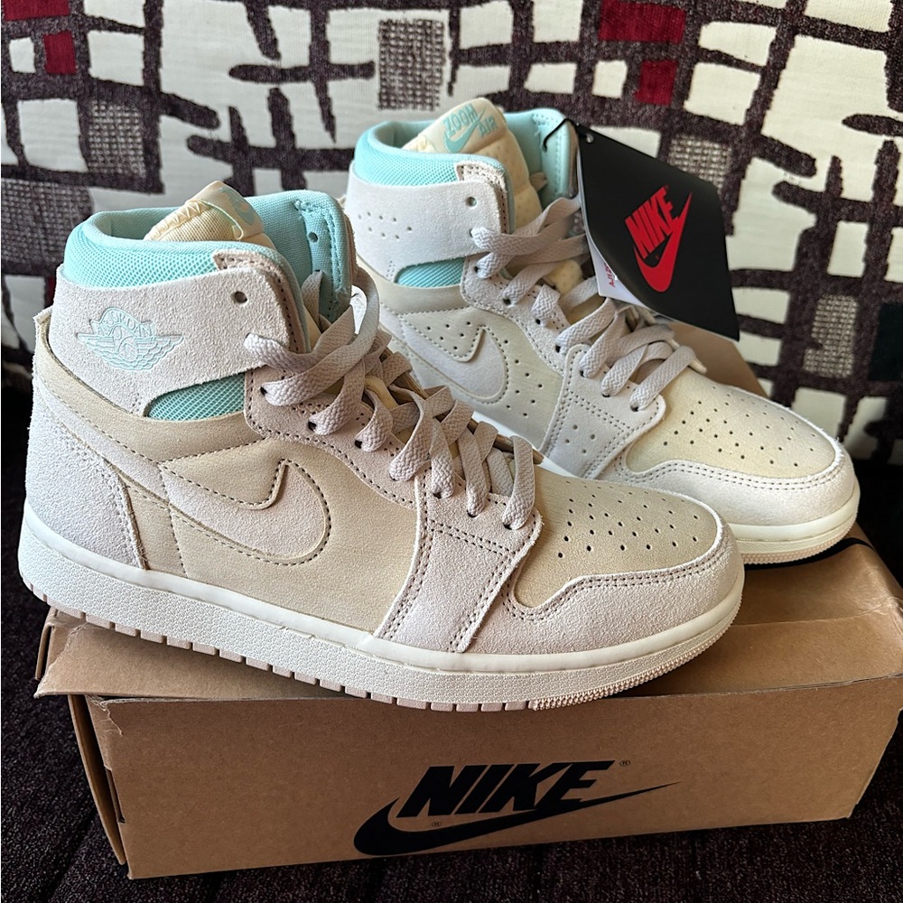 Nike Air Jordan 1 US 8 Women's Cream Nude Mint High-Top Sneakers Tiffany Blue